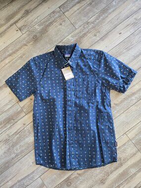 Patagonia Men's Go To Shirt Small NWT Price is firm